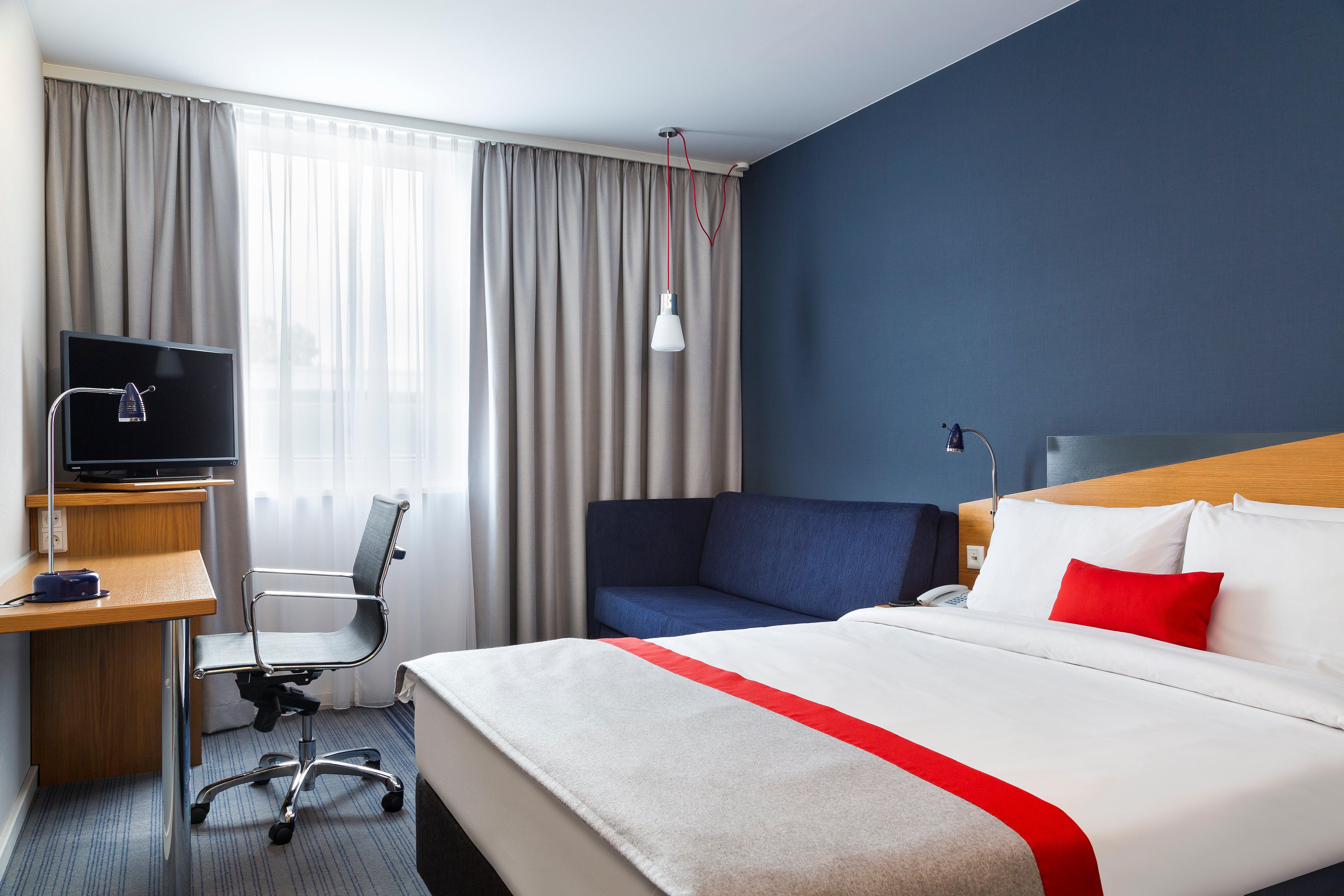 Express By Ihg 3*